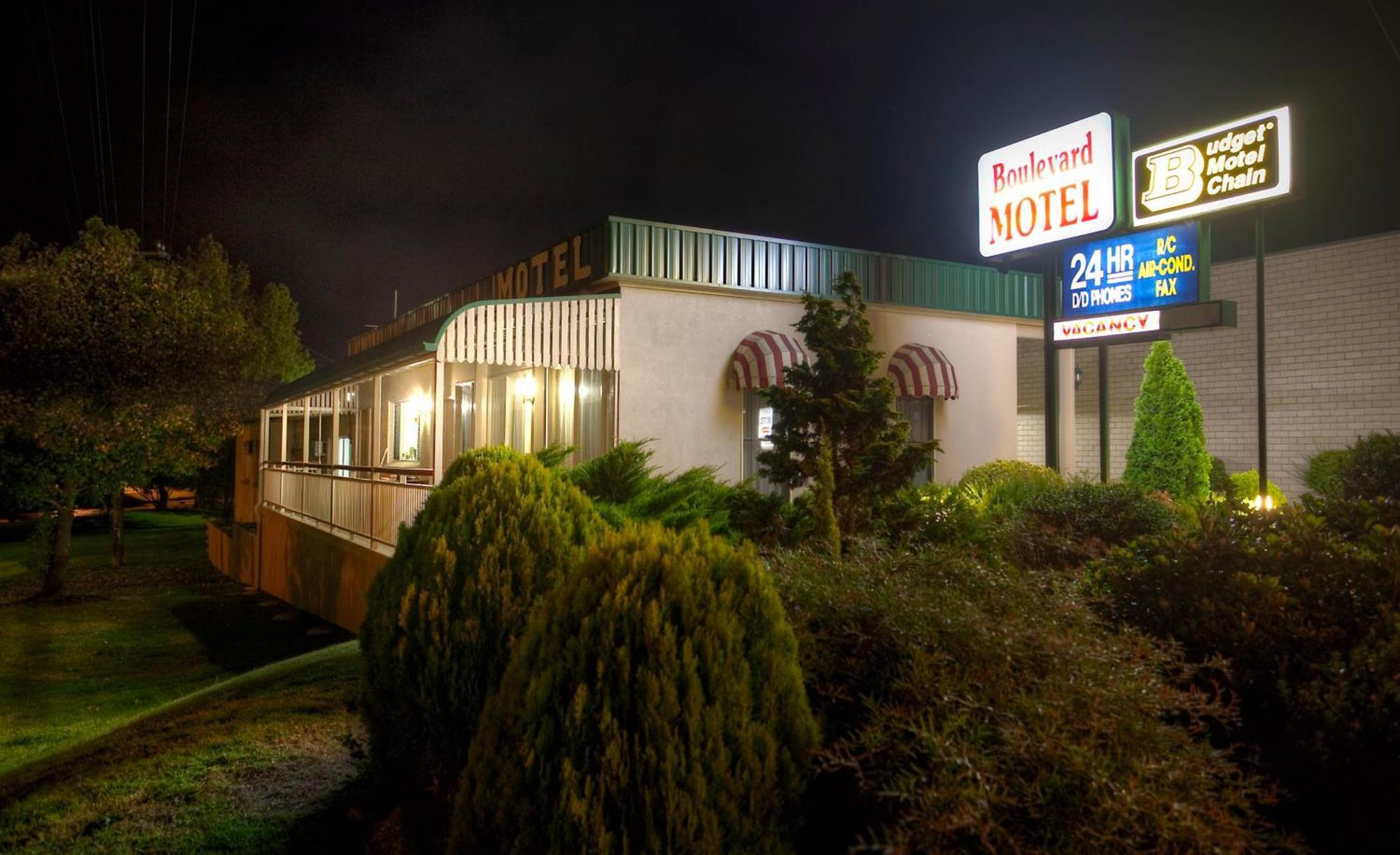 Boulevard Motel Станторп Экстерьер фото