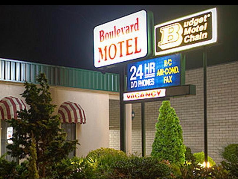 Boulevard Motel Станторп Экстерьер фото